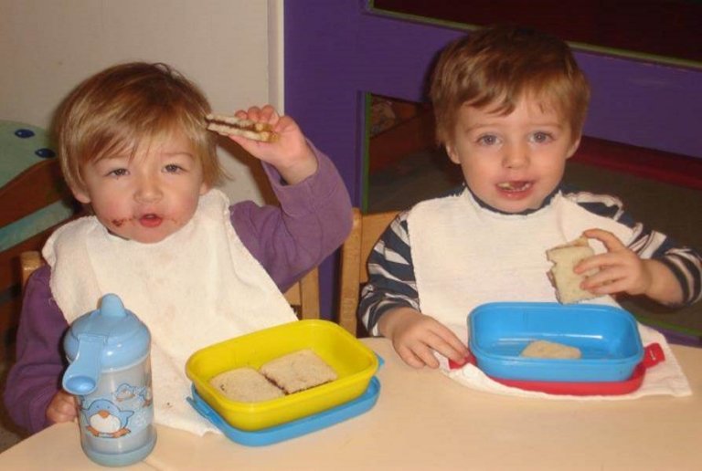 Kabouterland kinderen eten.jpg